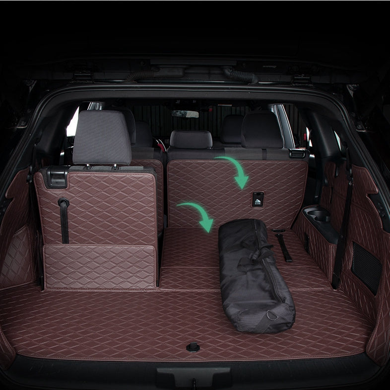 Waterproof Large Dog Car Trunk Mat All-Season Trunk Mat Suitable for Rainy Climates Trunk Mat / Trunk Liner Waterproof