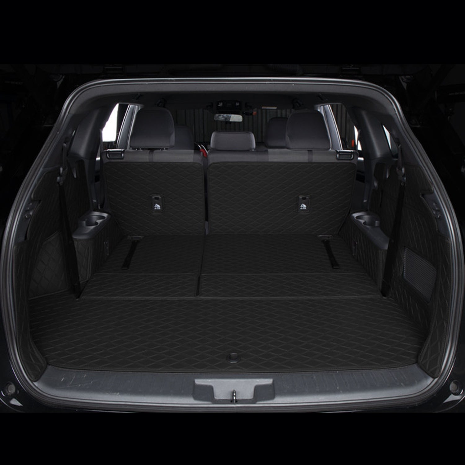 Waterproof Large Dog Car Trunk Mat All-Season Trunk Mat Suitable for Rainy Climates Trunk Mat / Trunk Liner Waterproof